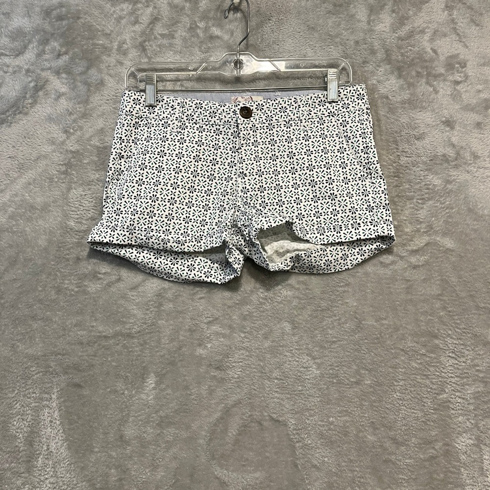 SO Chino Shorts Womens 5 White Geometric‎ Floral Print Stretch Casual Summer